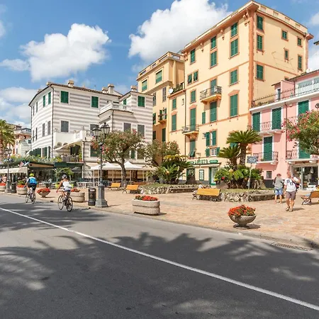 Lägenhet 1 Bedroom Lovely In Rapallo